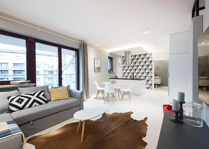 Premium Apartment For Old Town & Jewish Quarter - Balcony Plus Pool Onsite